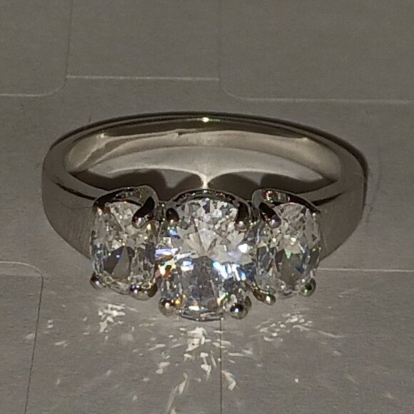 Source Unknown Jewelry - Silvertone Three Stone CZ Fashion Ring Size 11